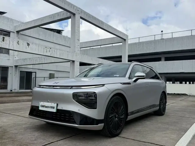 Фотография автомобиля — Xpeng G9