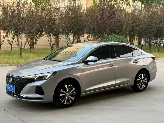Changan Eado — Фото автомобиля 3