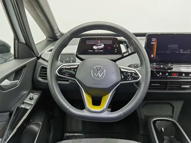 Volkswagen ID.3 — Фото автомобиля 11