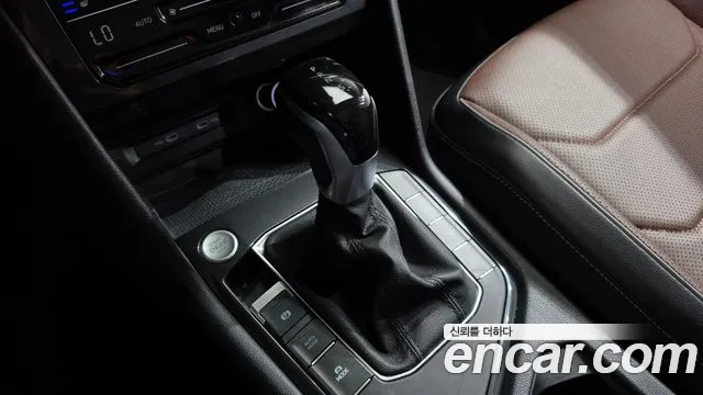 Volkswagen Tiguan — Фото автомобиля 12