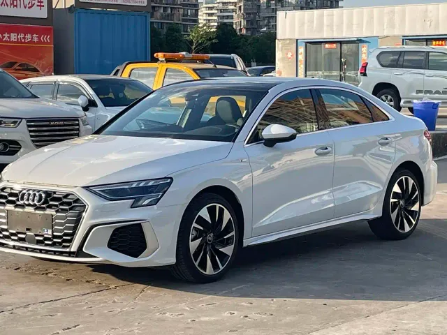 Фотография автомобиля — Audi A3