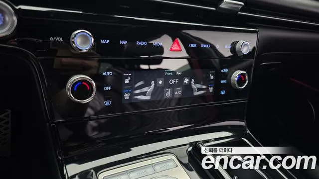 Genesis G80 Бензин 2.5 турбо 2WD — Фото автомобиля 16