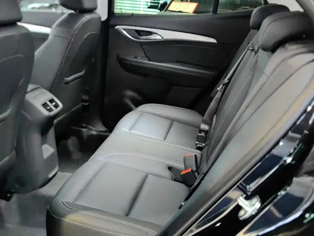 Buick Envision S — Фото автомобиля 9