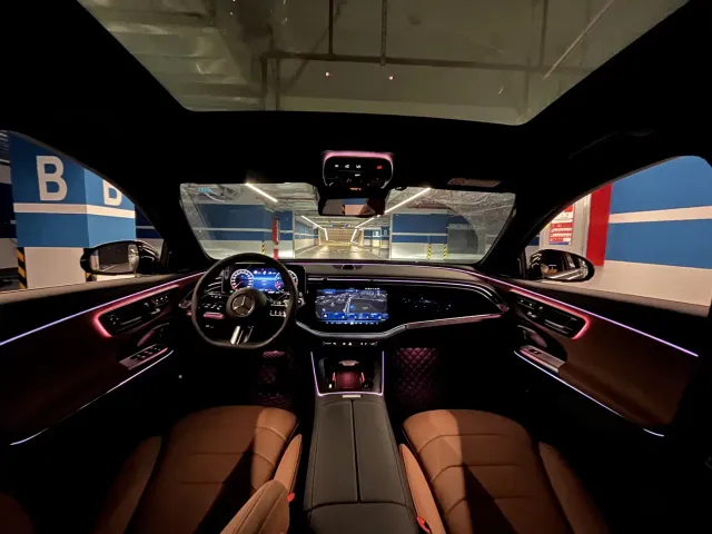Mercedes-Benz E-Class — Фото автомобиля 17