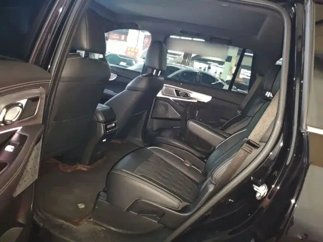 GAC Trumpchi GS8 — Фото автомобиля 16