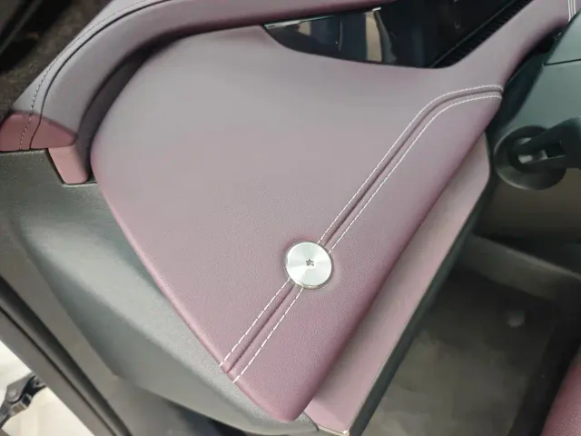 Xiaomi SU7 — Фото автомобиля 14