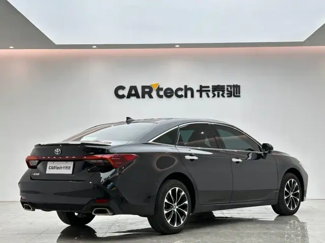 Toyota Avalon — Фото автомобиля 5