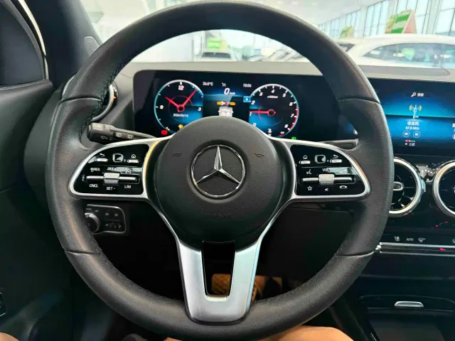 Mercedes-Benz GLA-Class — Фото автомобиля 12