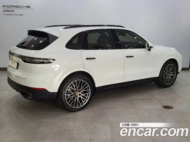 Porsche Cayenne — Фото автомобиля 2