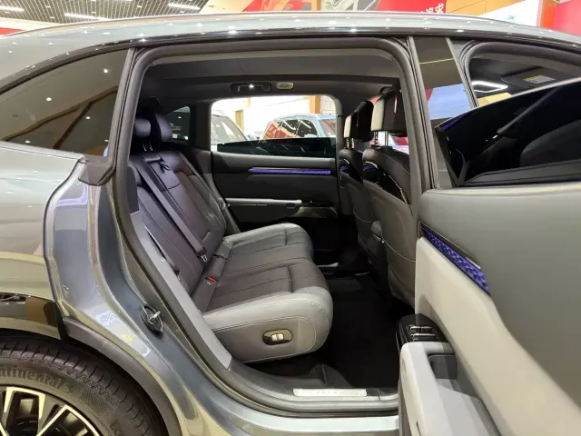 ZEEKR Zeekr 7X 2025 Model 75kWh RWD Smart Driving Edition — Фото автомобиля 8