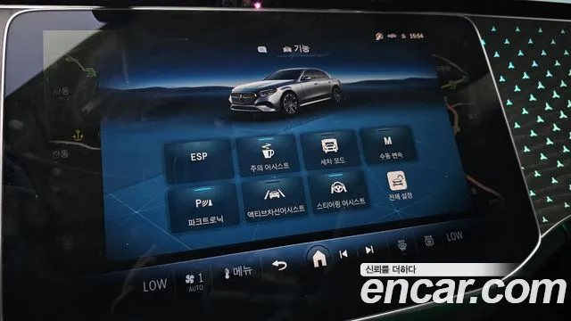 Mercedes-Benz E-Class — Фото автомобиля 14