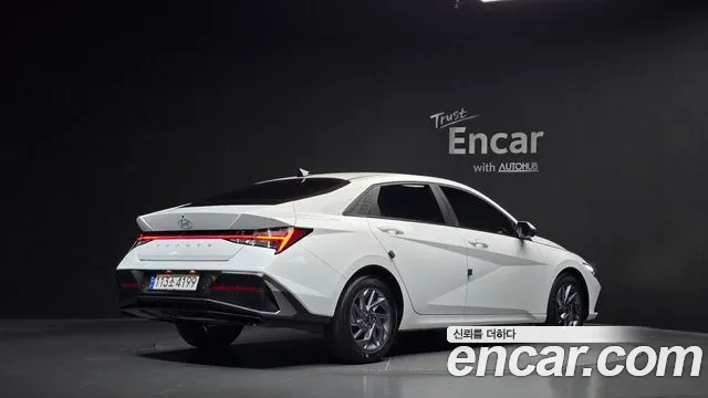 Hyundai AVANTE Новый Avante (CN7) — Фото автомобиля 2