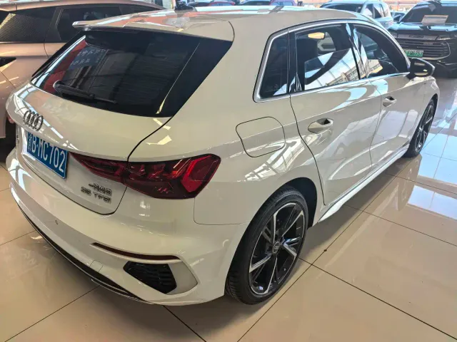 Audi A3 — Фото автомобиля 5