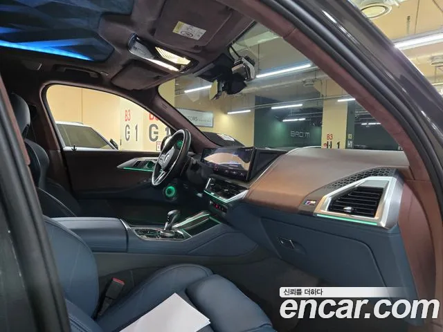 BMW XM — Фото автомобиля 7