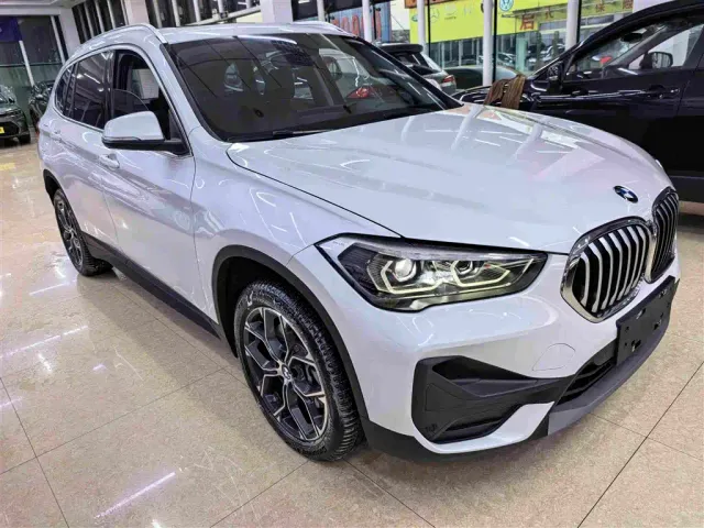 BMW X1 — Фото автомобиля 3
