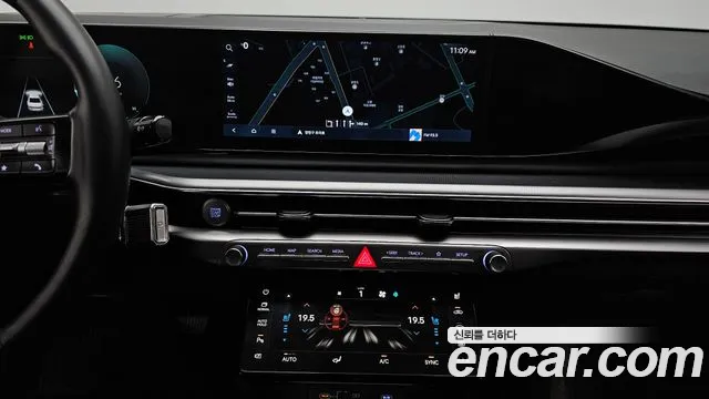 Hyundai Grandeur GN7 — Фото автомобиля 20