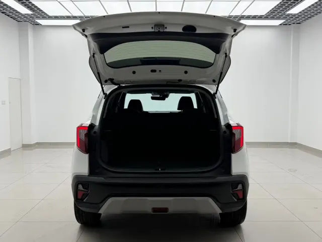 Kia Seltos — Фото автомобиля 5