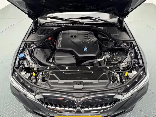 BMW 3 Series — Фото автомобиля 13