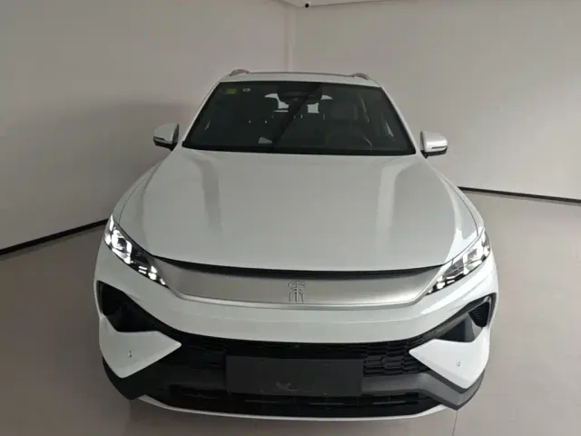 BYD Song Pro — Фото автомобиля 2