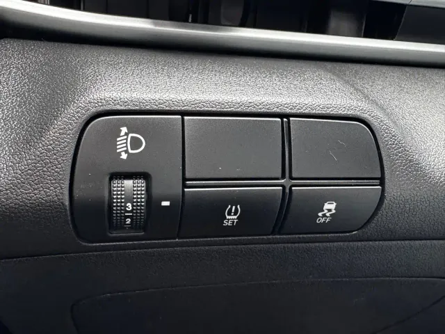 Hyundai Elantra — Фото автомобиля 22