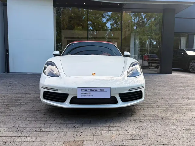 Porsche 718 — Фото автомобиля 3