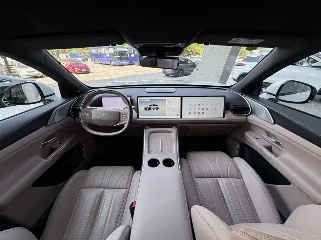 Xpeng G9 — Фото автомобиля 5