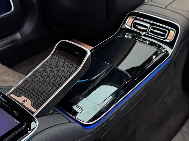 Mercedes-Benz Maybach S-Class — Фото автомобиля 24