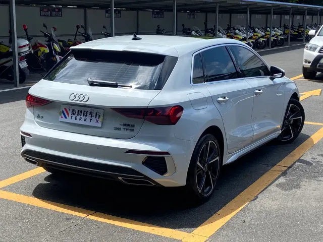Audi A3 — Фото автомобиля 4