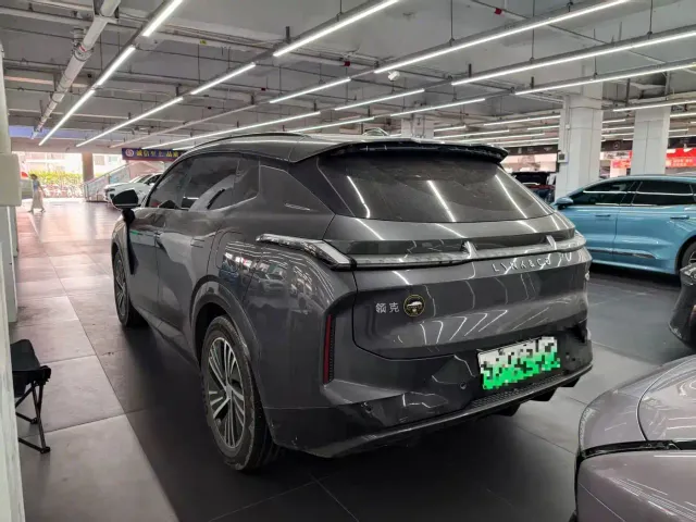 Lynk & Co 08 EM-P — Фото автомобиля 8
