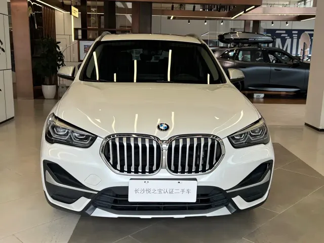 BMW X1 — Фото автомобиля 2
