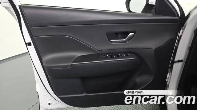 Hyundai Kona — Фото автомобиля 13