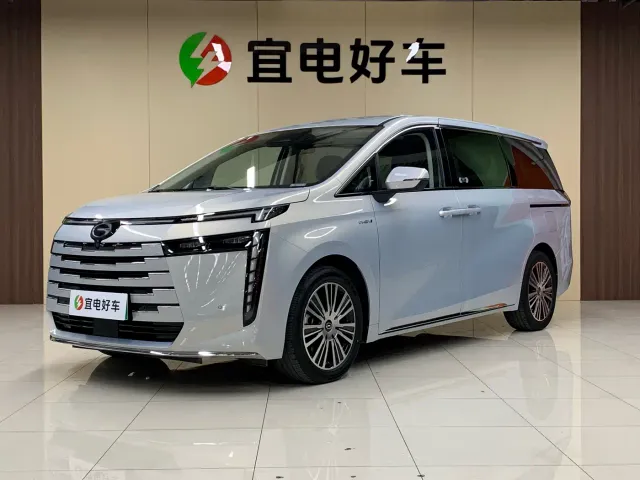 Фотография автомобиля — GAC Trumpchi E8