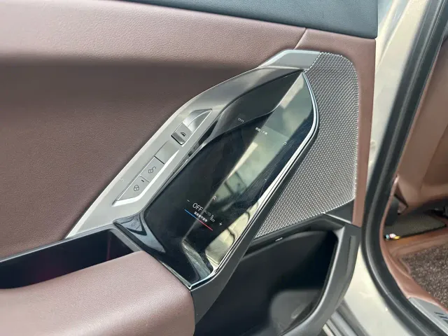 BMW 7 Series — Фото автомобиля 16
