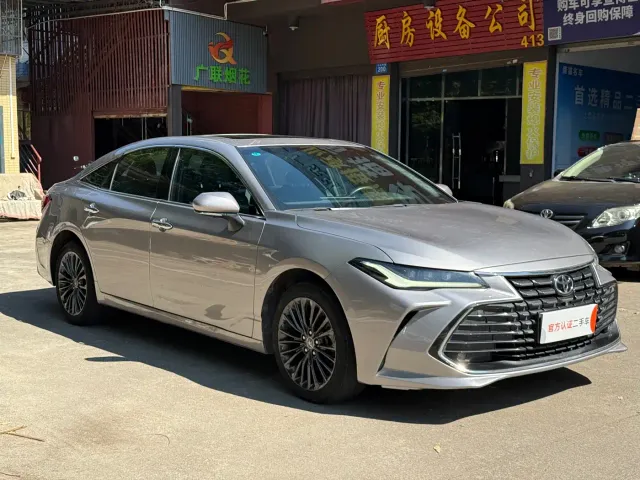 Toyota Avalon — Фото автомобиля 3