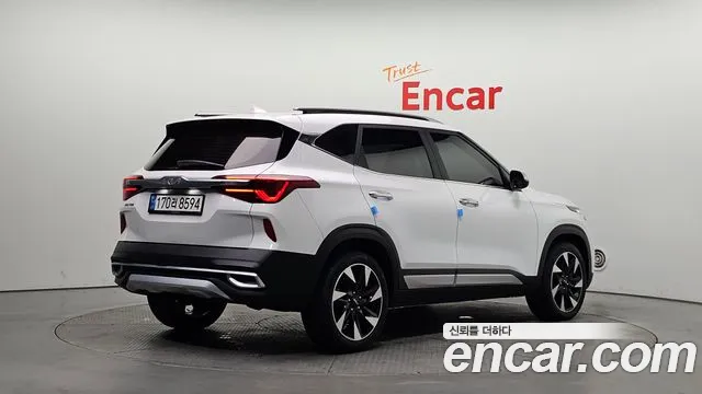 Kia Seltos — Фото автомобиля 2