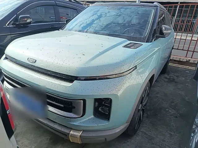 Geely ICON — Фото автомобиля 2