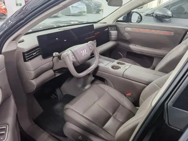 IM Motors LS6 — Фото автомобиля 3
