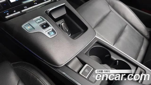 Hyundai Grandeur New — Фото автомобиля 12