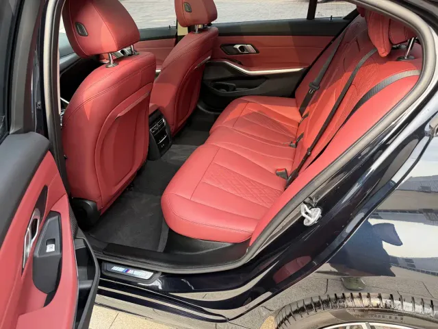 BMW 3 Series — Фото автомобиля 9