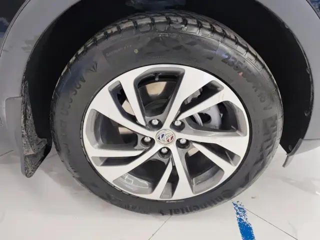 Buick Envision S — Фото автомобиля 6