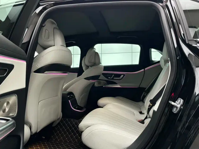 Mercedes-Benz E-Class — Фото автомобиля 15