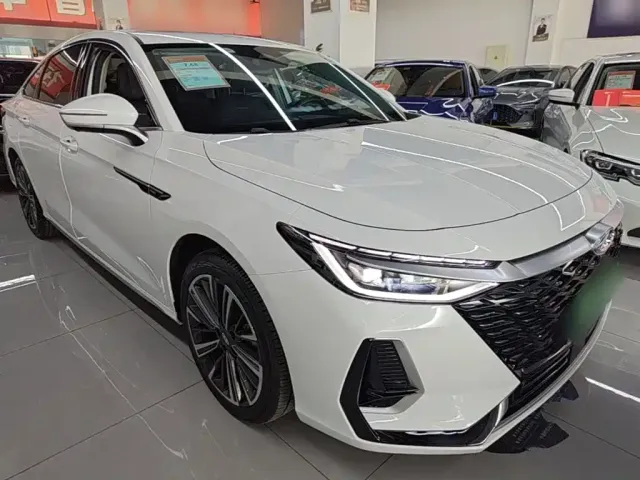 Chery Arrizo 8 — Фото автомобиля 3