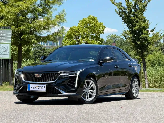Фотография автомобиля — Cadillac CT4
