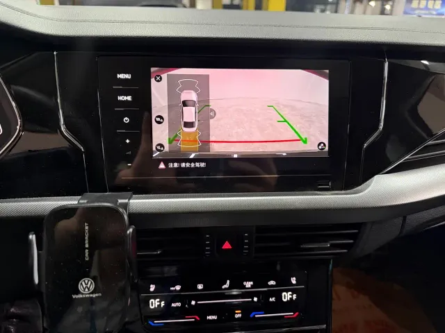 Volkswagen Passat — Фото автомобиля 15