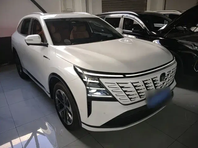 Changan CS75 Plus — Фото автомобиля 3