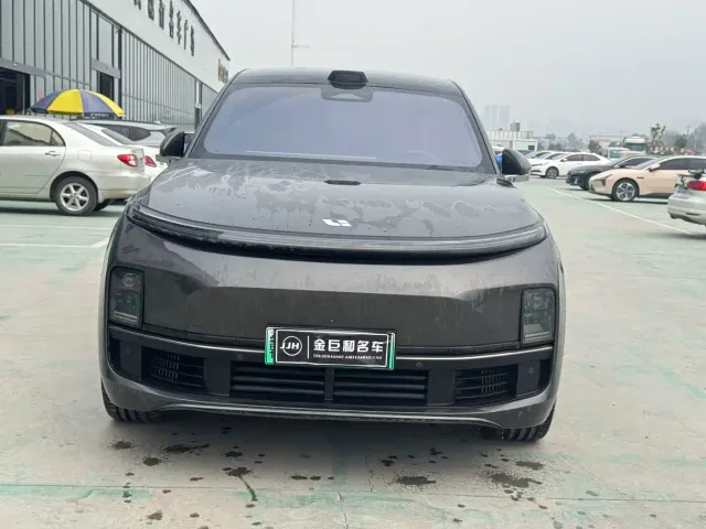 Li Auto L9 — Фото автомобиля 2