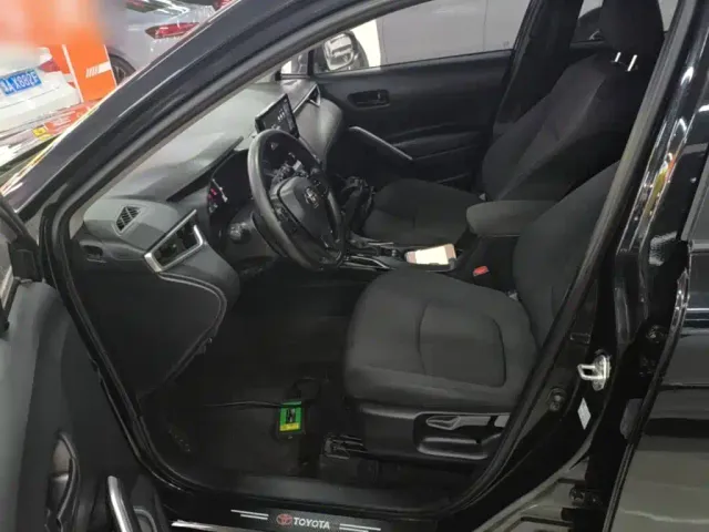 Toyota Corolla Cross — Фото автомобиля 14