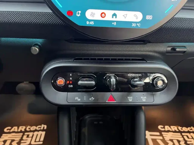 MINI Electric MINI ACEMAN — Фото автомобиля 22