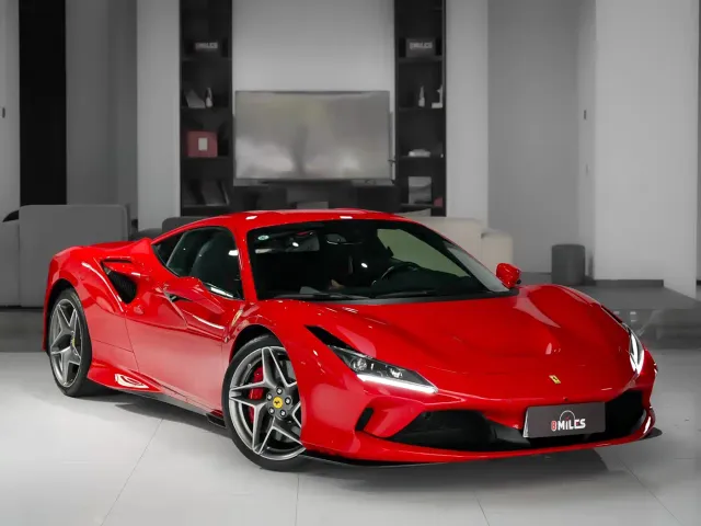 Ferrari F8 — Фото автомобиля 3