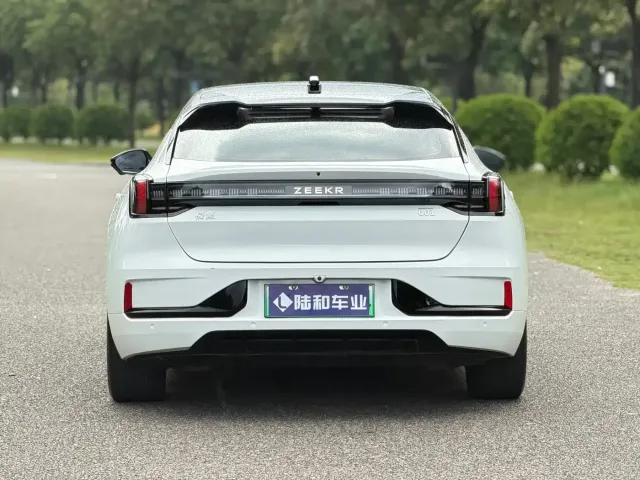ZEEKR Zeekr 001 2021 Ultra Long Range Single Motor WE Edition — Фото автомобиля 5